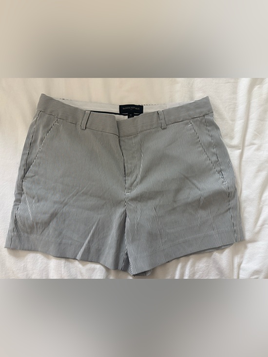 Banana Republic Pants - Banana Republic Women’s Black/Blue and White Pinstripe Flat-Front Shorts